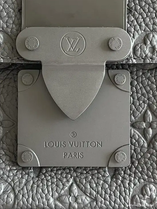 Official oldcobbler LOUIS LOCK MESSENGER S VUITTON 0619